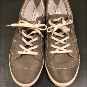Josef Seibel Wmns Sneakers Euro Sz 41/US 10 EUC